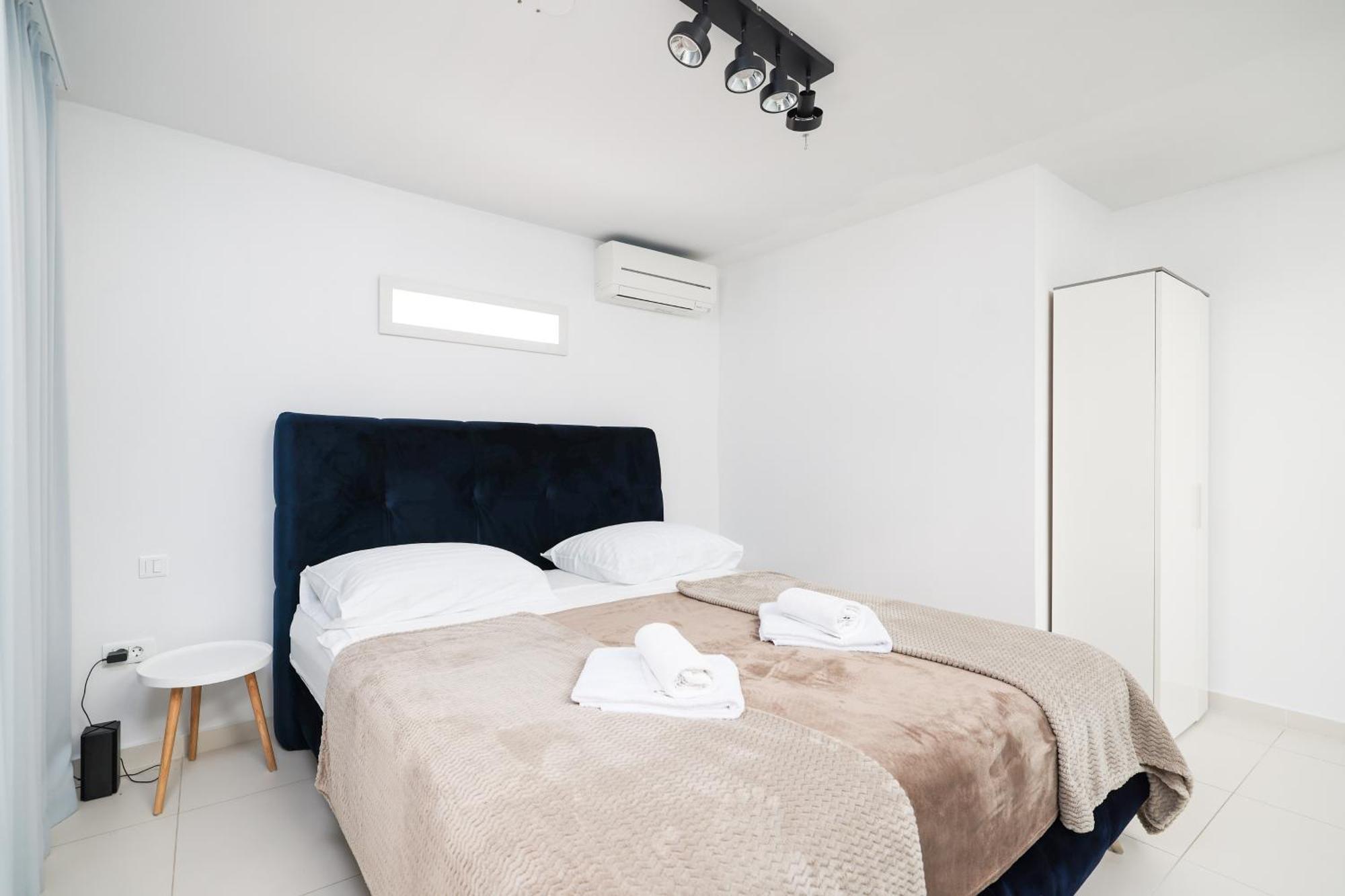 Hidden Apartments In The City Center Zadar Exterior photo